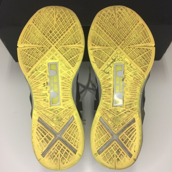 Nike Lebron X Yellow Diamond 541100 007 Size 9.5 - Picture 7 of 8